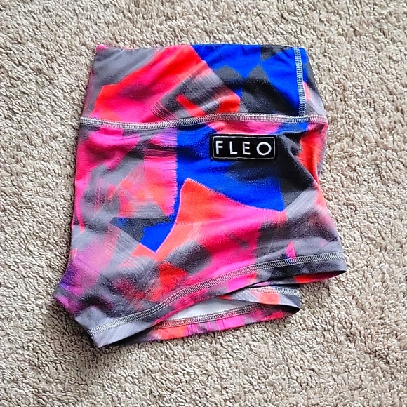 Fleo Pants - Fleo Shorts